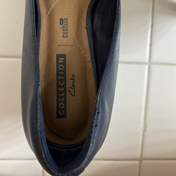 Navy blue Heels - Picture 6 of 7